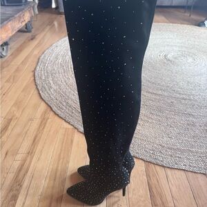Elegant Black Over-the-Knee Boots